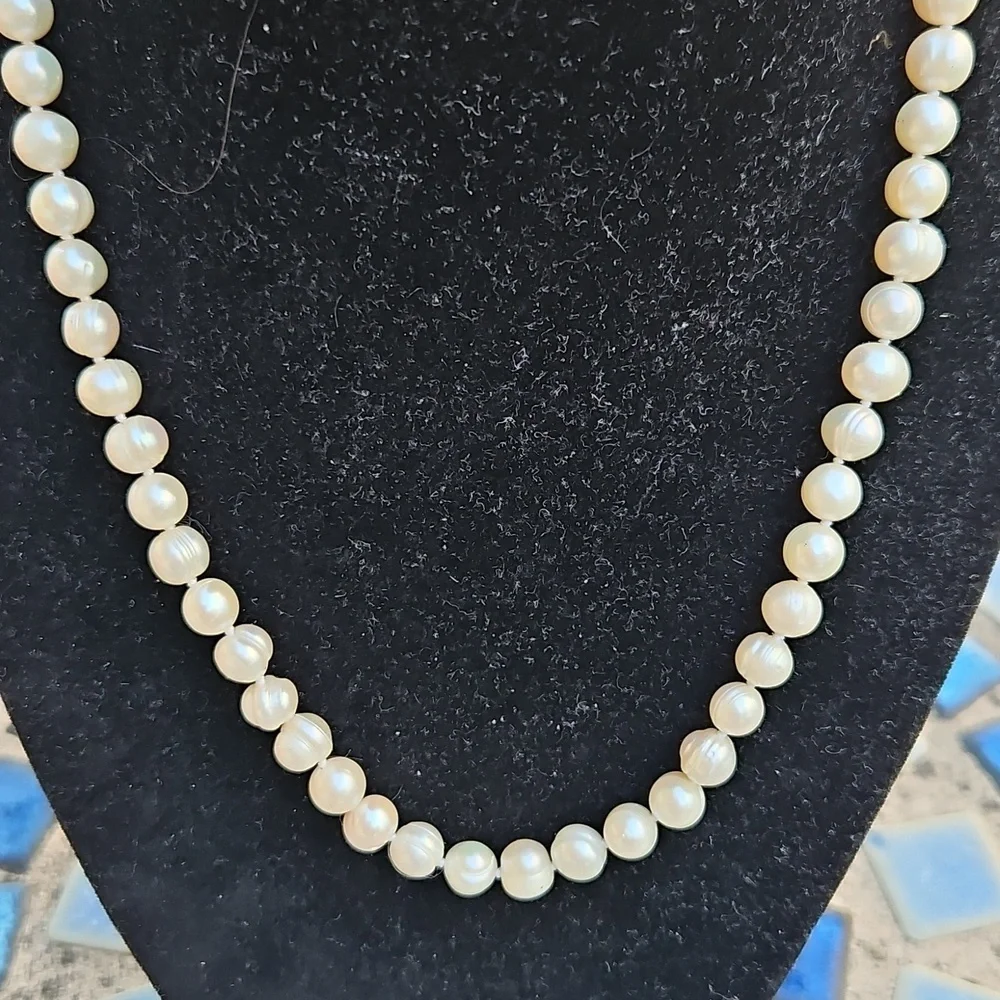 Real Pearl Hand Knotted Necklace